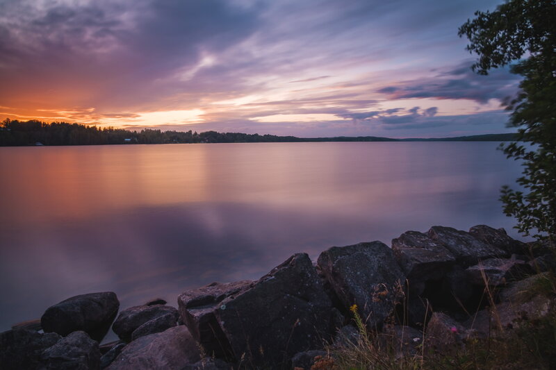 Klidné švédske jezero